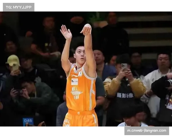 胡明轩加冕三分王却陷拒投怪圈 广东本土得分点持续匮乏